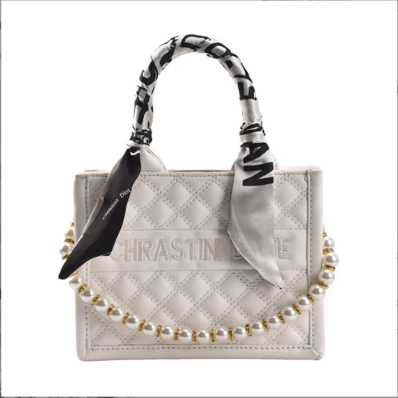 Licia Quilted Small Shoulder Bag