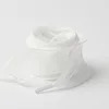 Wavy mesh white