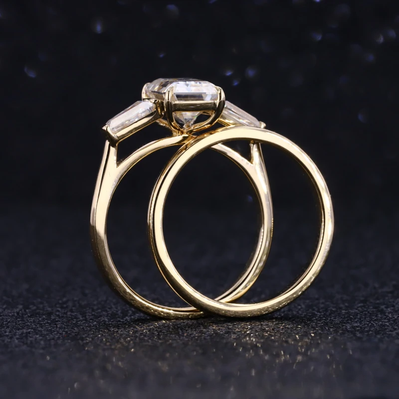 Starsgemエメラルドカット台形DEFモアッサナイト婚約ソリッド14k