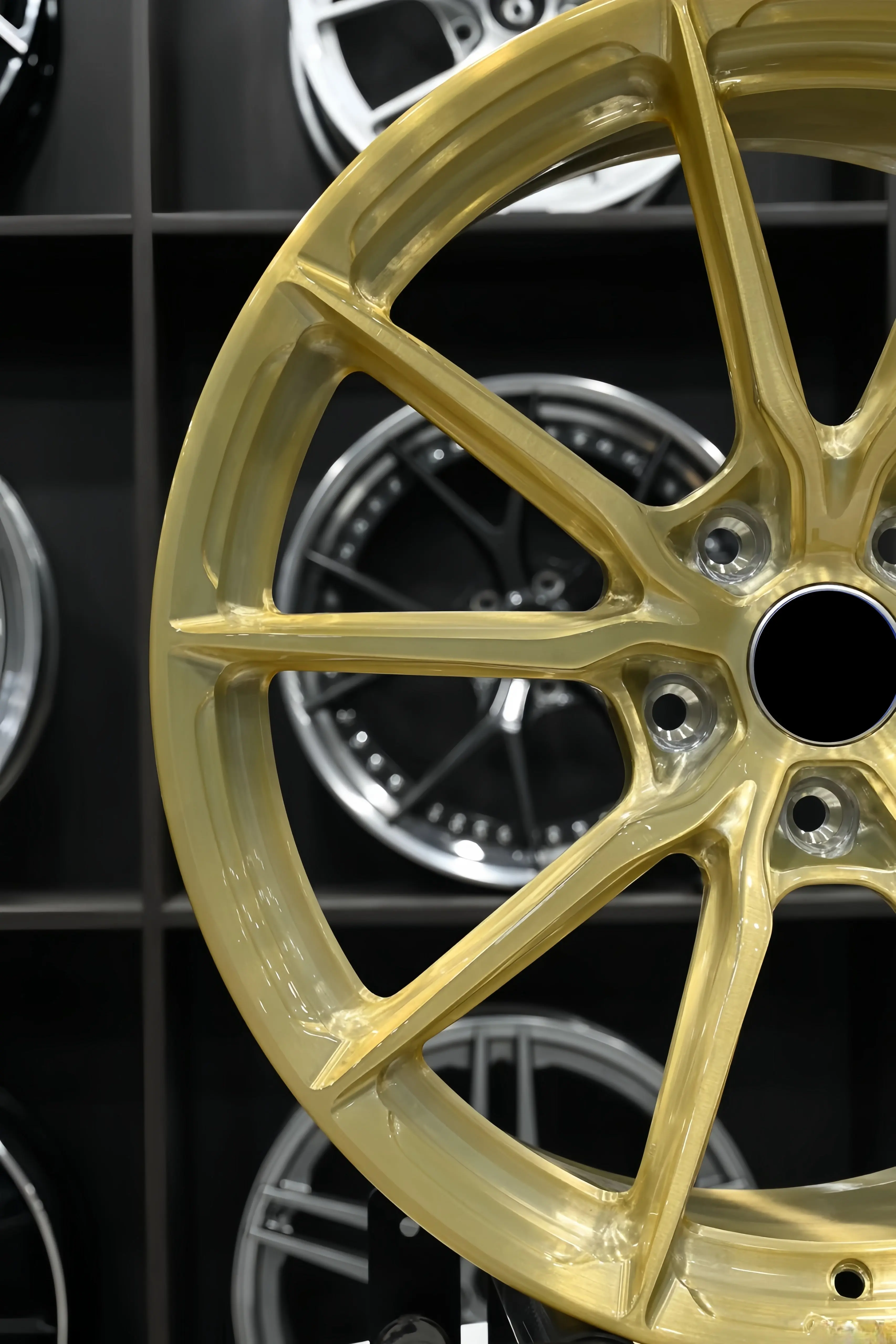 XINLAI Hot Sale 1 Piece Golden Forged Brushed Polished 5x120 5x112 5x114.3 18 19 20 21 22 Inch Wheel for Racing Car Wheel - Image 5