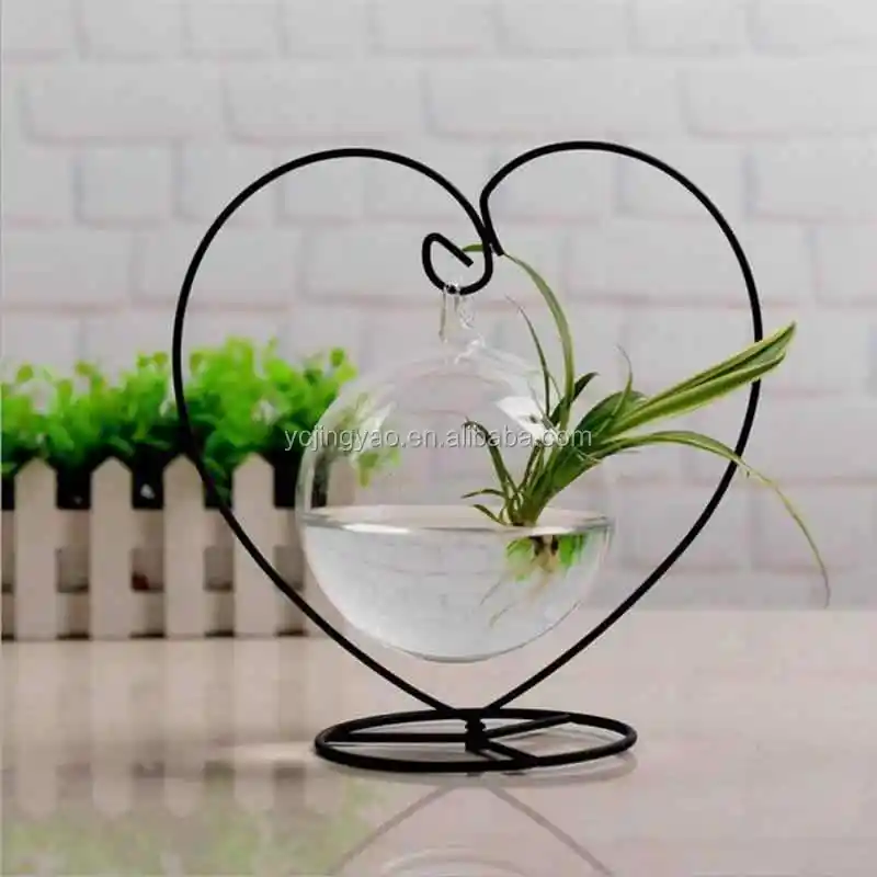 Decorative Small Glass Vase Creative Fish Tank Aquarium Fish Bowl with Heart Iron Holder