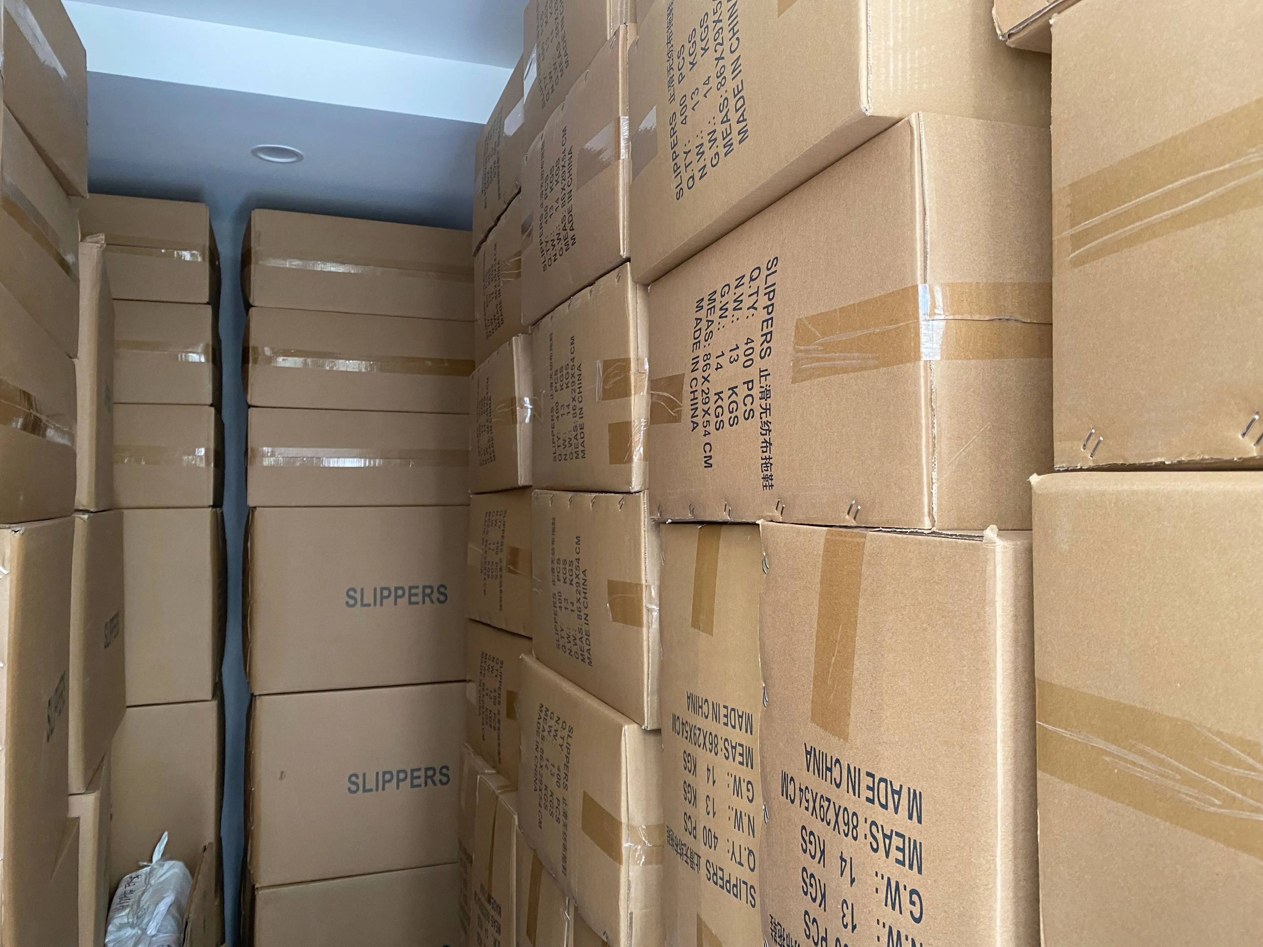 Fast Delivery Hotel Slipper 100 Cotton Waffle Embroider Close Toe