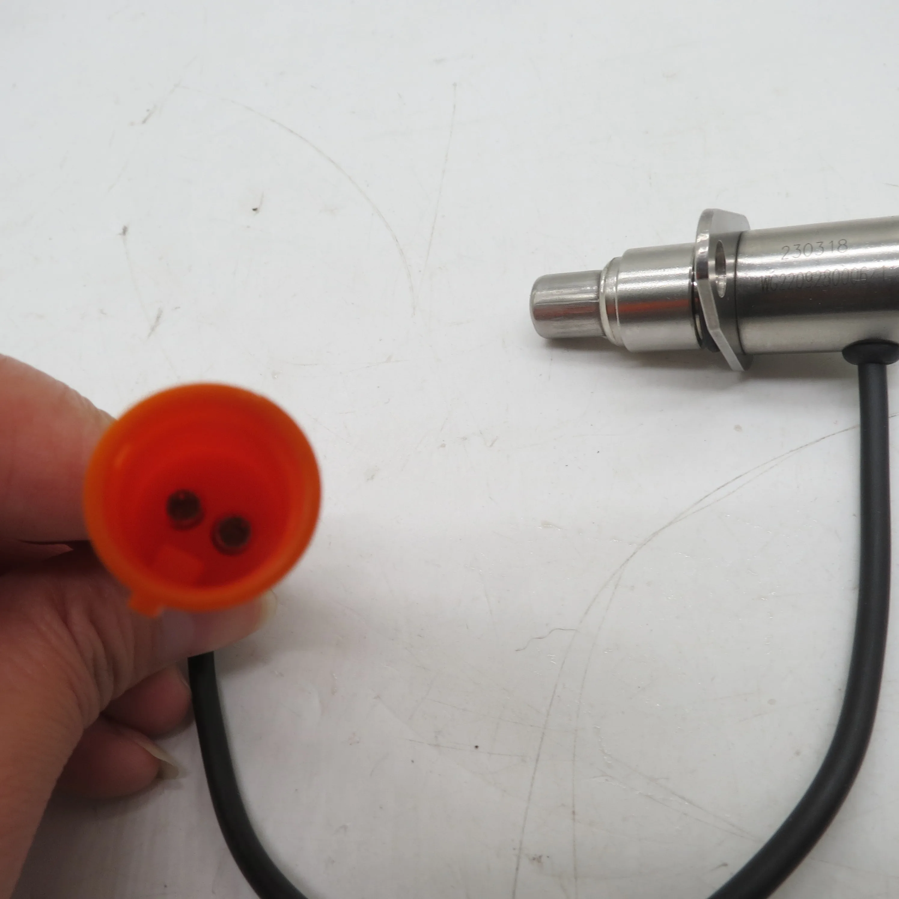 Truck Engine Spare Parts - Input Shaft Speed Sensor WG2209280006