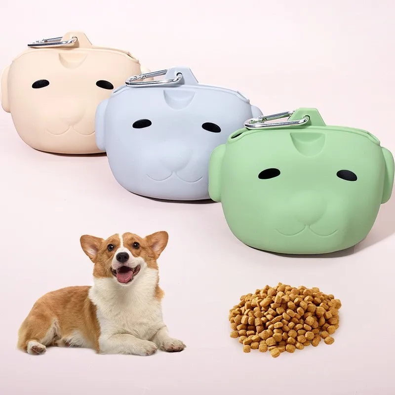BPA Free Portable Animals Treat Pouch With Clip and Carabiner Silicone Training Dog Snack Bag