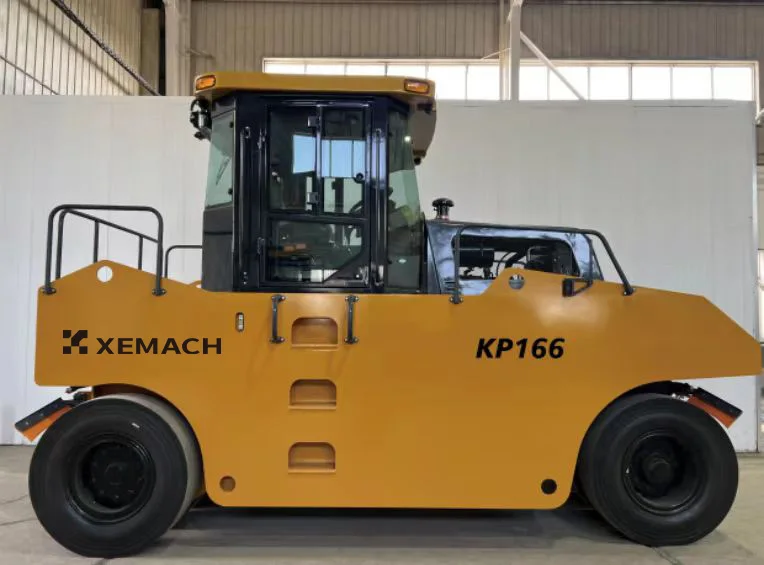 Вибрационная дорога небольшая прогулка за дорожным уплотнителем 26 тонн низкий расход топлива отличная цена в Южной Америке