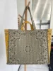 Grigio Chiaro con Giallo Senape