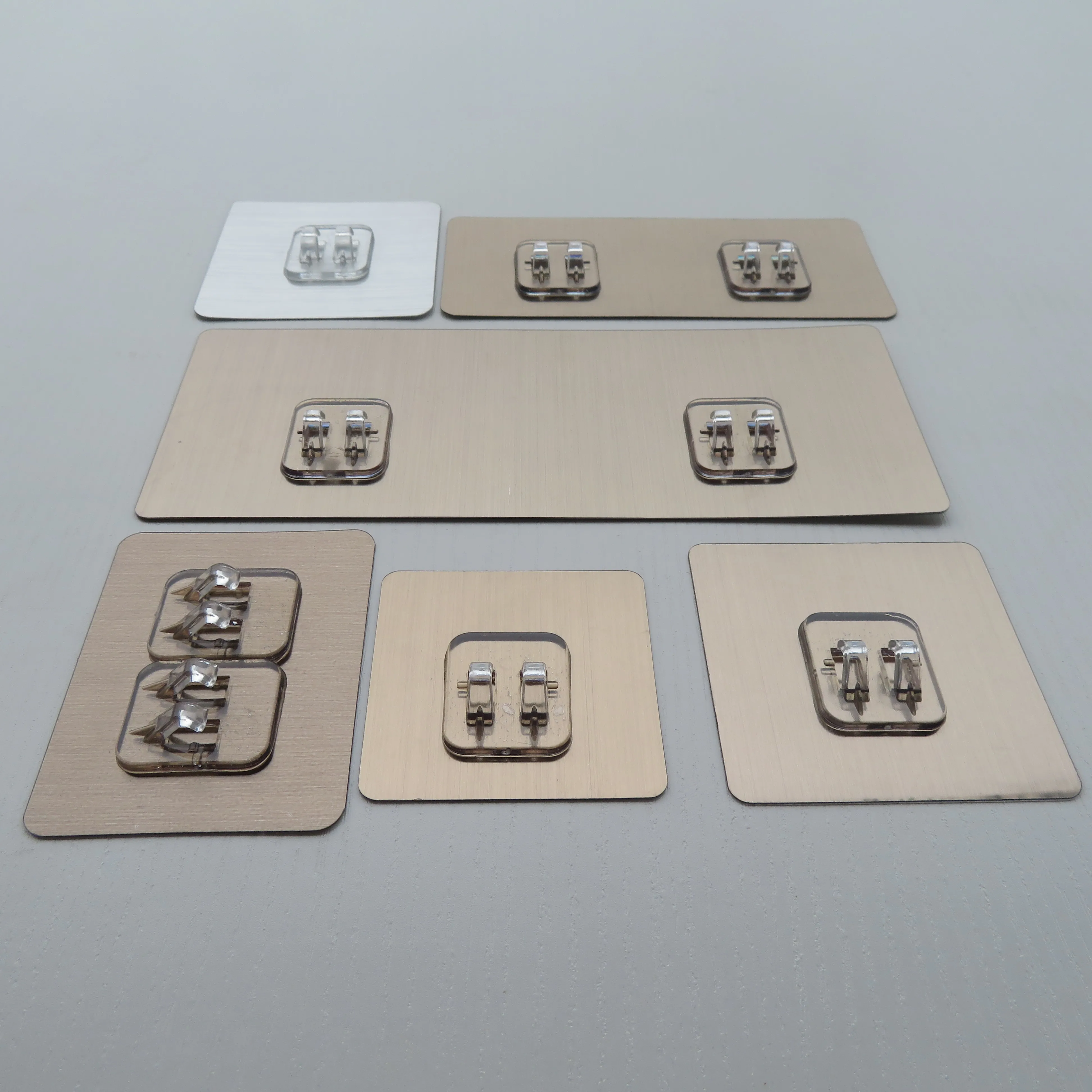 خطافات جدارية ذات وجهين لاصقة مع أكواب شفط شفافة، طبقة واحدة متعددة الوظائف للاستخدام في المطبخ والحمام وغرفة المعيشة