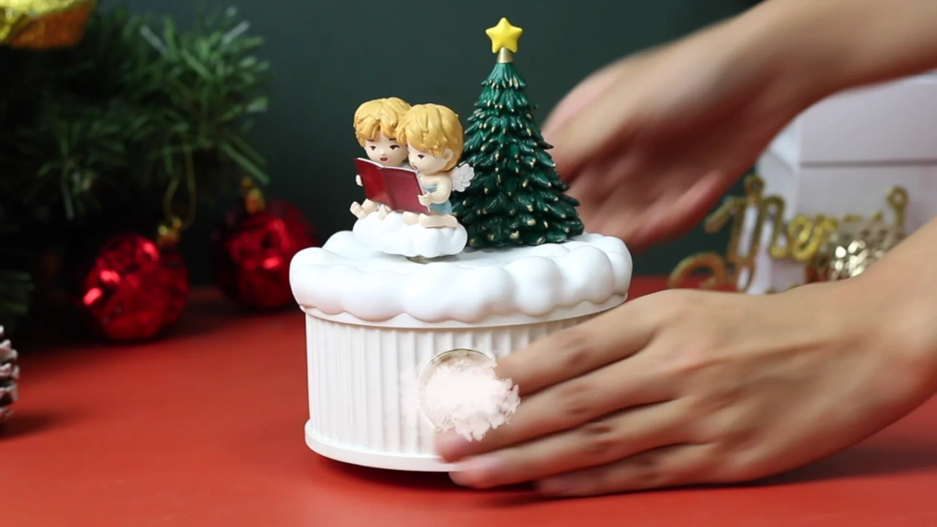 Custom Resin Figure Handmade Christmas Tree Music Box Mechanism