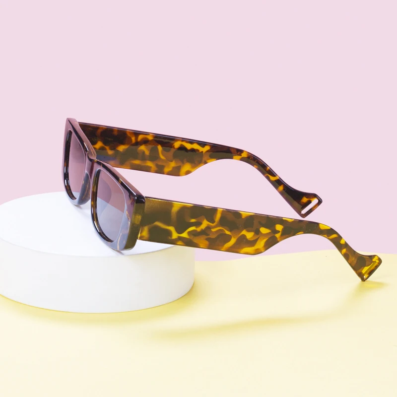 Occhiali Da Sole Retrò Con Montatura Piccola Moda Donna Occhiali Da Sole  Con Lenti Piatte Uomo Occhiali Anti Blu Ray - Buy Mezza Telaio Occhiali Da  Sole,Occhiali Da Sole,Occhiali Da Sole Product