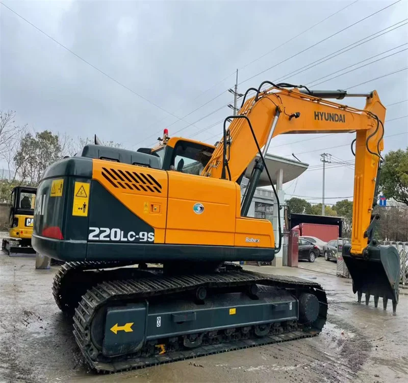 Hyundai 220lc-9s Model 2022 Used Excavator/ South Korea 22 Ton Robex ...