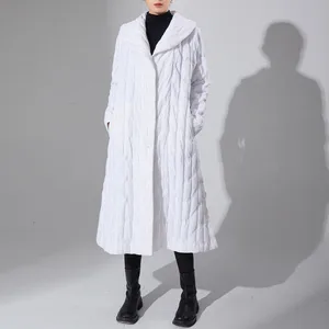 High-Quality Women's White Coat Wholesale Stock Clothing for Winter With Solid Color New Arrival  Polyester Jacket
