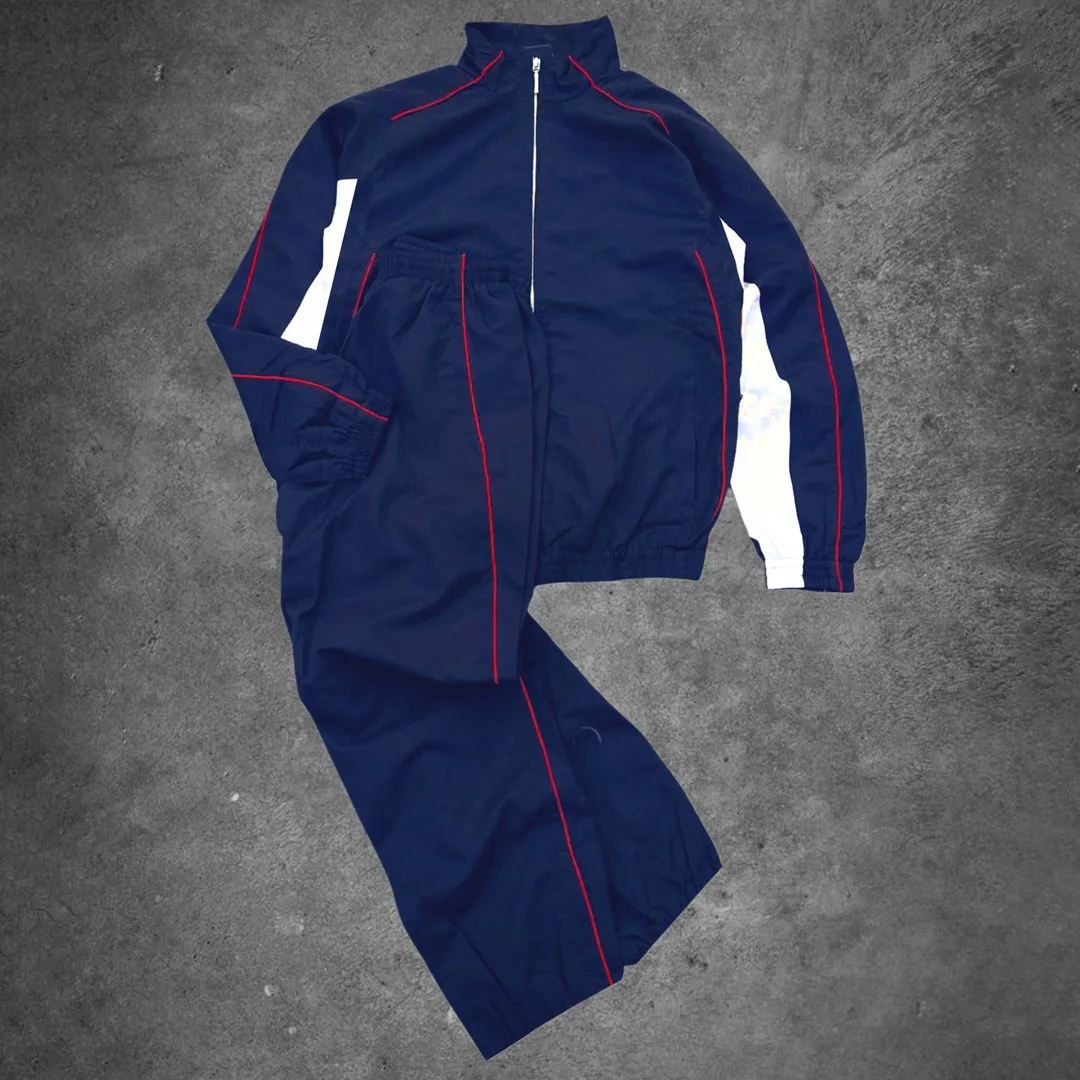 Tilpasselig vintage streetstyle-mands tracksuit i nylon, løs, casual og trendorienteret outfit, partiforsalg, tilpasselig herrebeklædning
