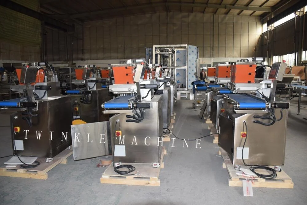 Маленький депонирующий станок для шоколада