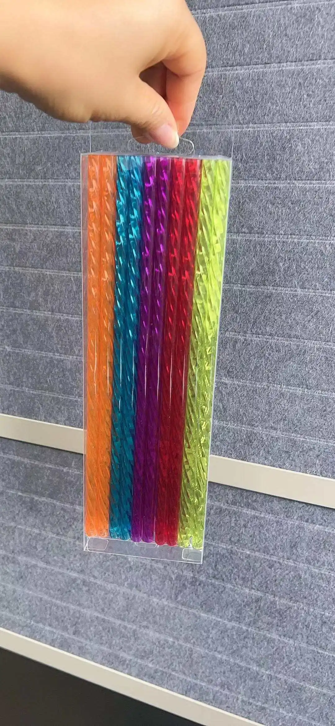 Swirly Reusable Tumbler Straws,Ecofriendly Hard Plastic Drinking Swirl