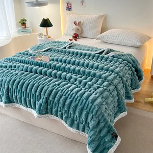 Flannel Furry Thick Soft Bed Blanket for Adults Children Custom Print Pattern Winter Woven Travel Blanket Wholesale for Bedrooms