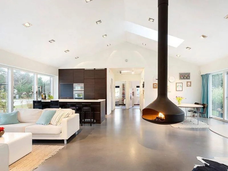 suspended  fireplace.jpg