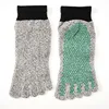 Gris + noir + point vert