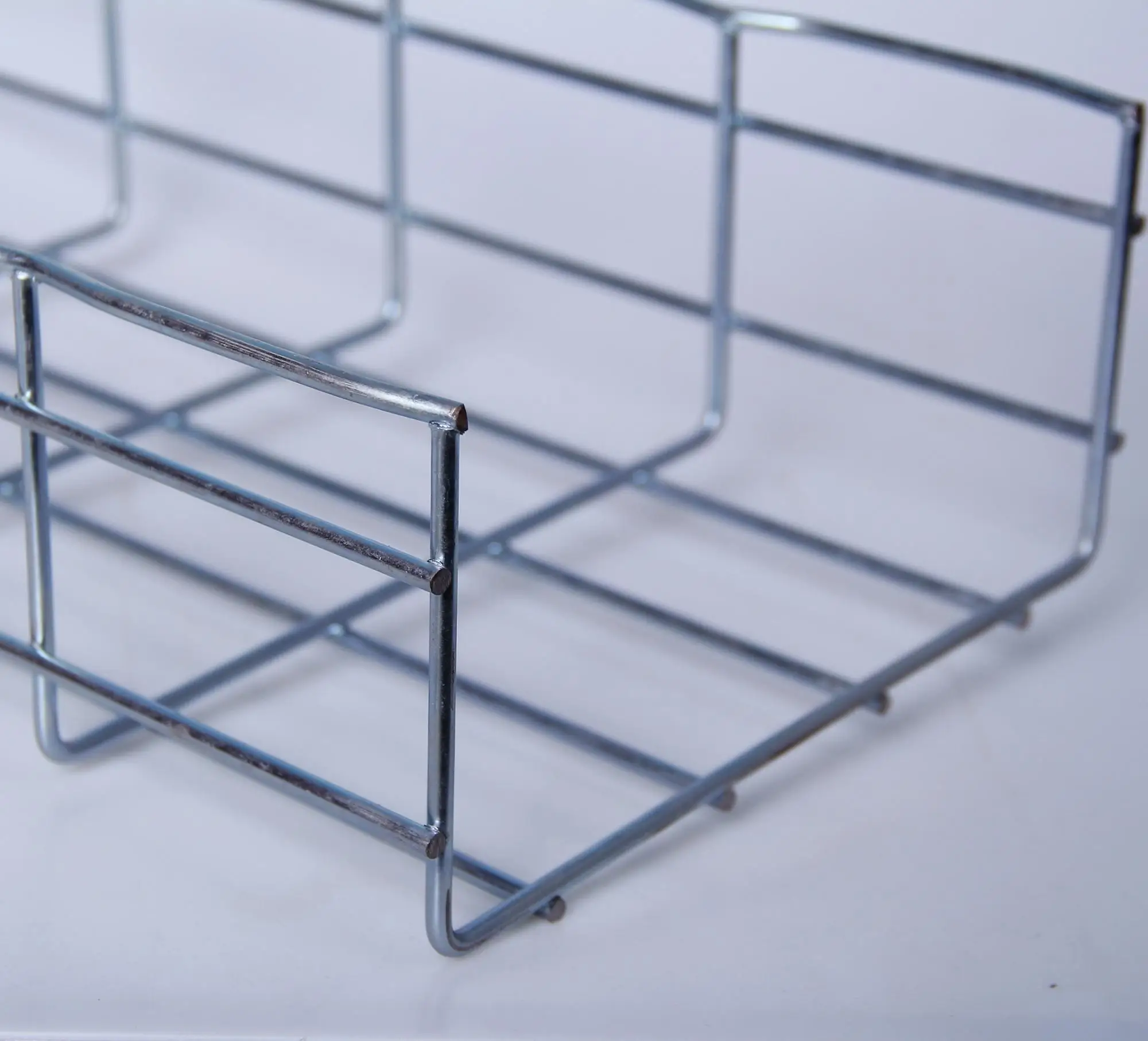 
galvanized basket cable tray factory cable tray wire mesh manufacturer 