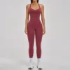 Conjunto de Top Rojo y Leggings
