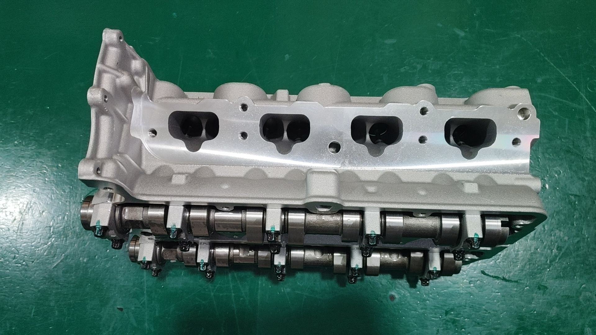 パーツ 4444 Cylinder Head Assy for OPEL and CHEVROLET - Complete Head