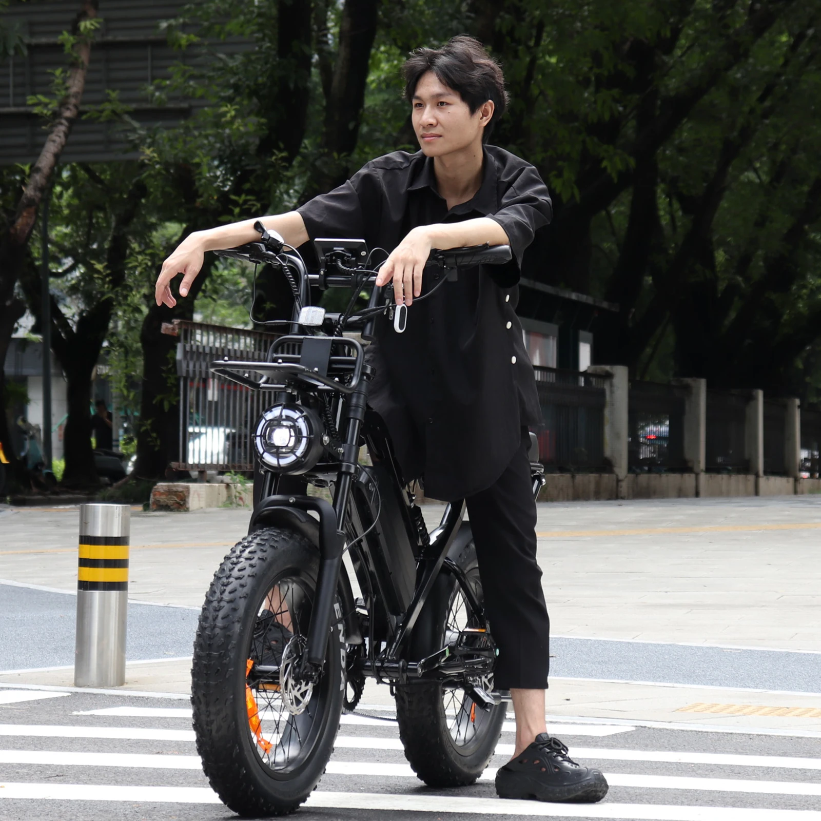 X80 Pro BIKE 電動自転車 電動アシスト自転車 ファットバイク 7速 E