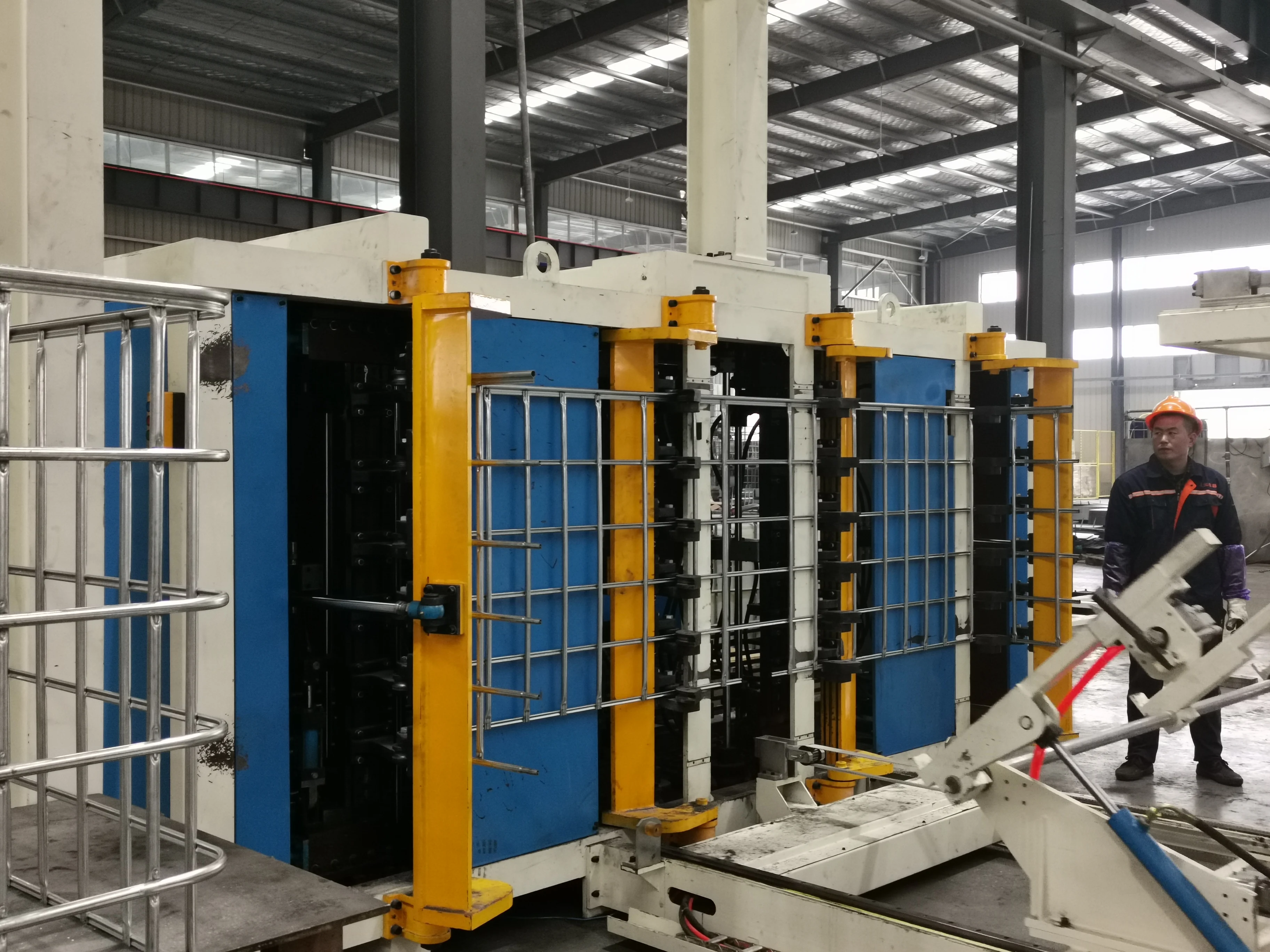 Advanced IBC Cage Tube Welding Machine Ibc Tank Frame Welding Machine 1000 Liters Ibc Production Line