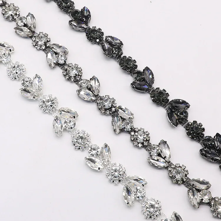 Wholesale Clothing Accessories Fabric Glass Rhinestone Flower Chain Trim Sew-On Applique Dresses Garments Belt Decoration Shoes