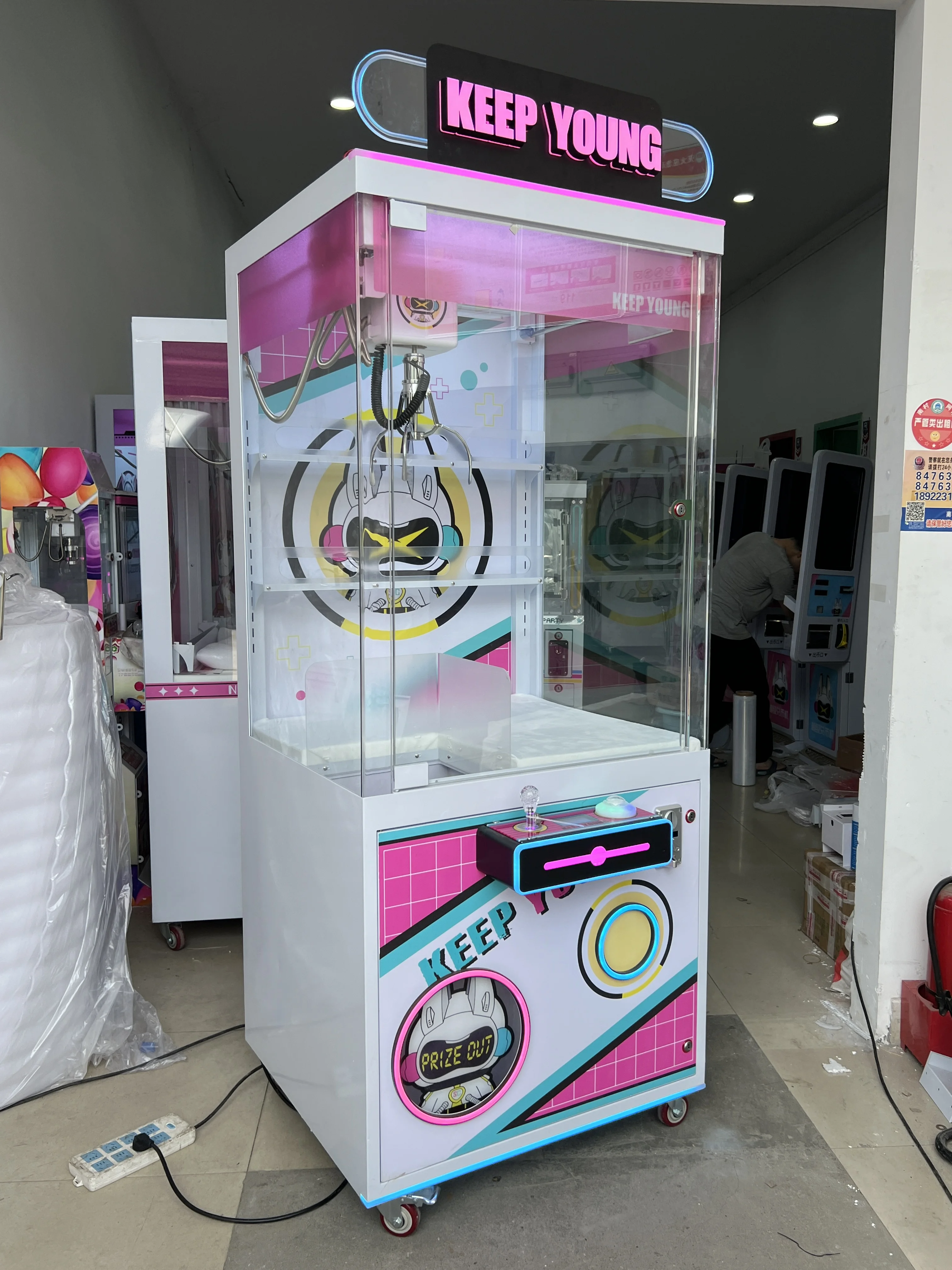 New Custom Coin Operated Cheap Gift Game Machine Arcade Claw Crane Parts Grabber Machine Toy Crane Claw Machine for Sale