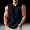 Gilet nero con cappuccio