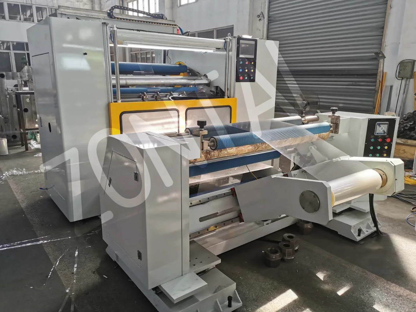 ZONTAI Slitting and Rewinding Machine for Aluminum Foil Automatic High Productivity Hot Product 2019 4 Shafts Shaftless Auto Loader CE