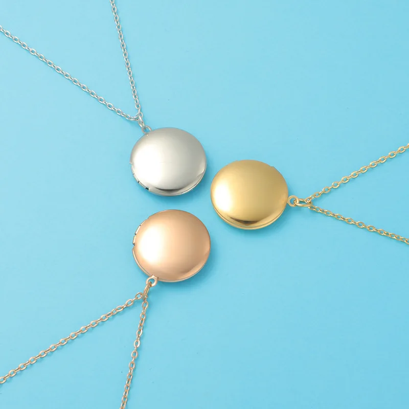 Round Circle Locket Picture Necklace