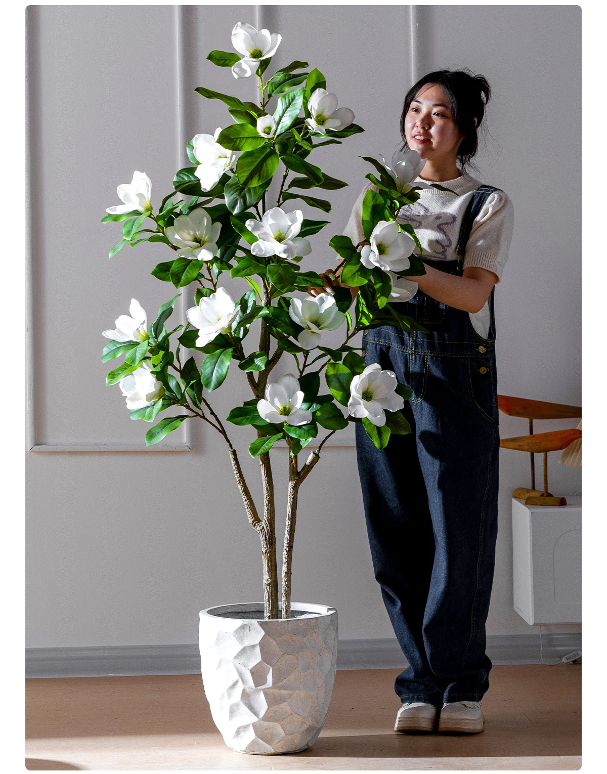Realistic PE Artificial Magnolia Camellia Bonsai Tree Plastic Flower Indoor/Outdoor Wedding Birthday Party Landscaping details