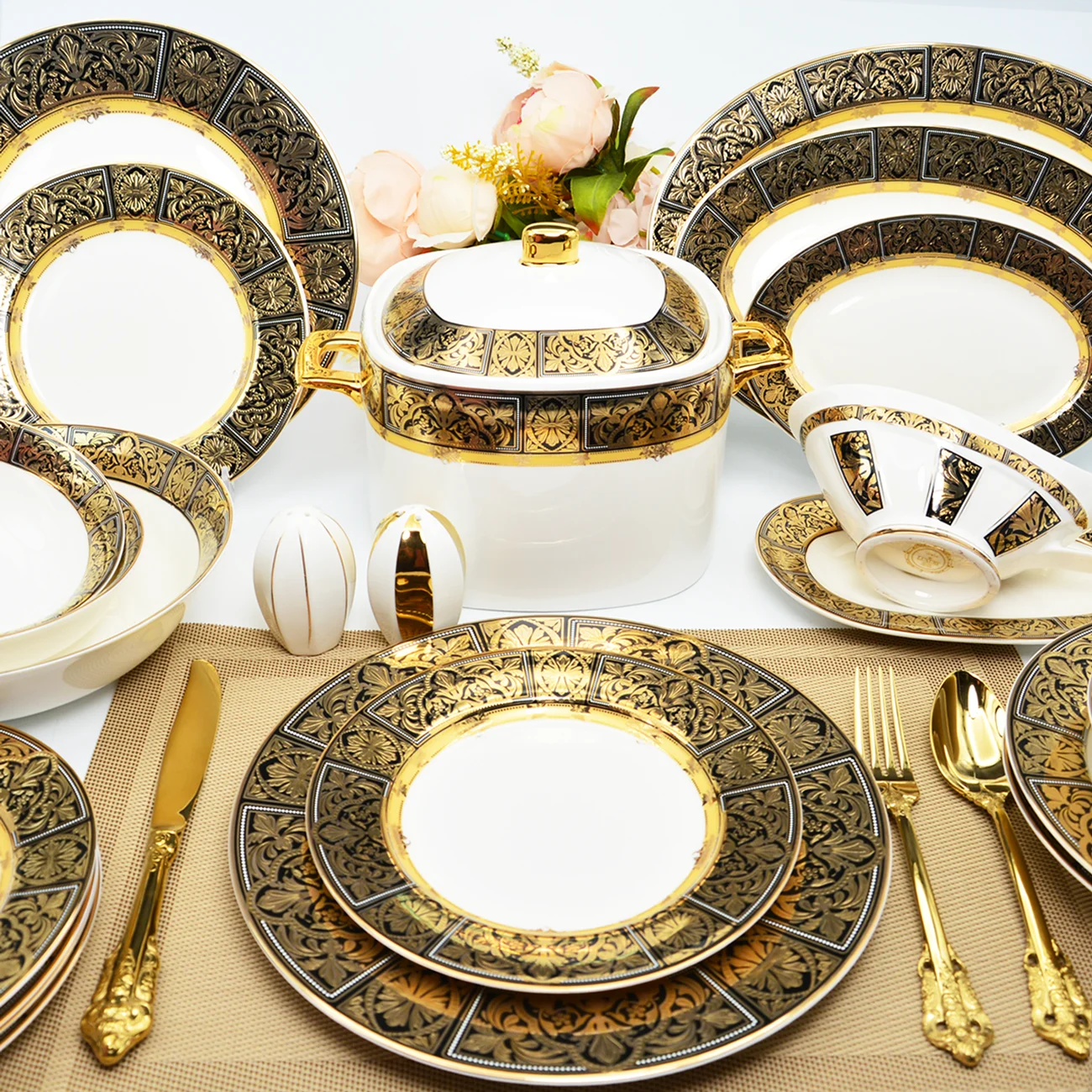 Source luxury tableware embossed gold bone china dinnerware sets royal  style porcelain dinner sets on m.