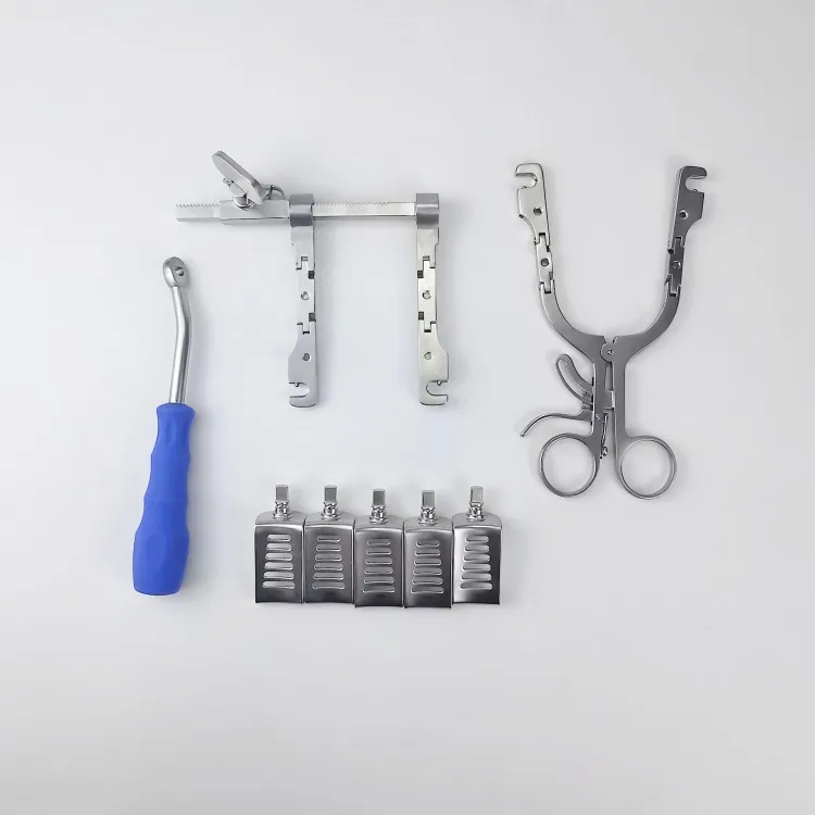 Cervical Micro Invasive Retractor