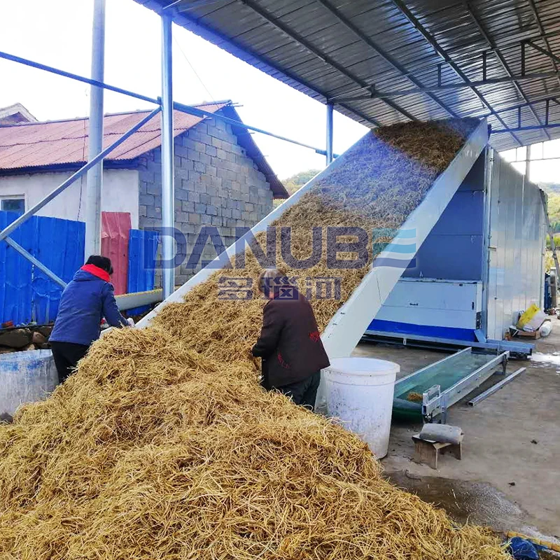 Large Scale Continuous Mesh Belt Dryer for Drying Grass Moringa Leaf Vanilla Machine for sale