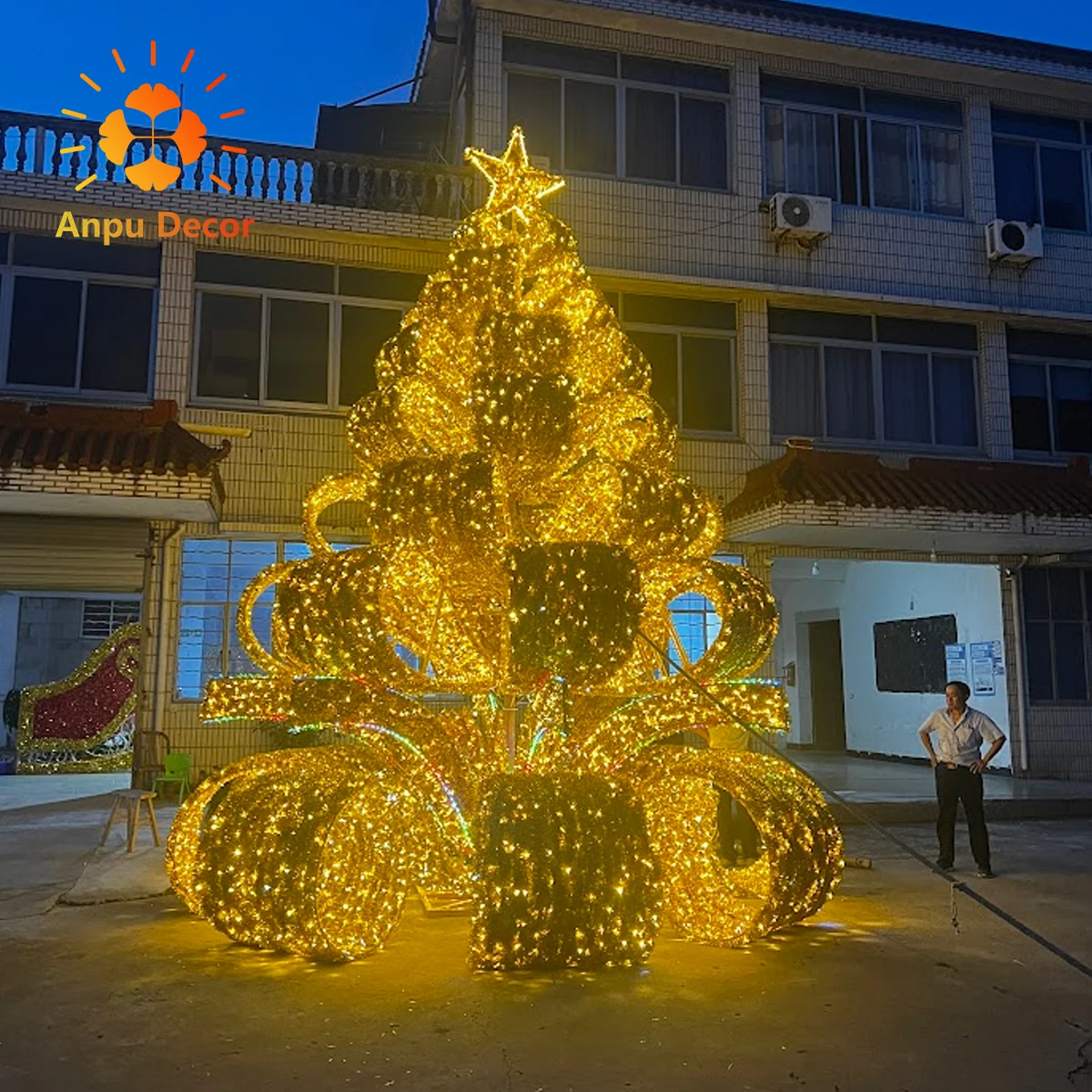 Outdoor Christmas Commercial Decoration Giant Illuminated Ribbon Christmas  Tree for Christmas Holiday Shopping Mall Street Decor, image size:1200x1200