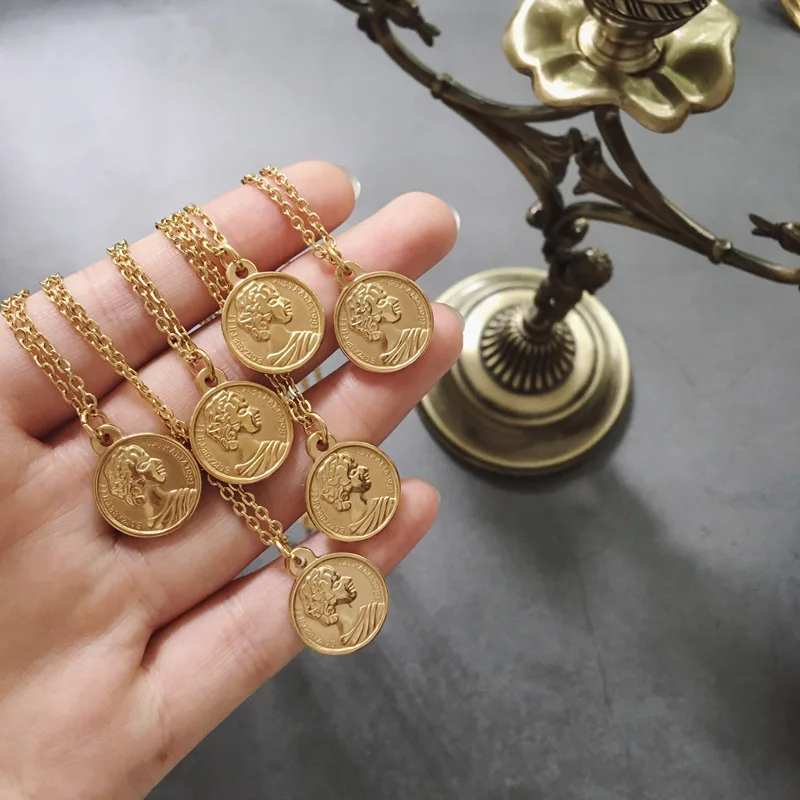 In the Details Gold Coin Necklace