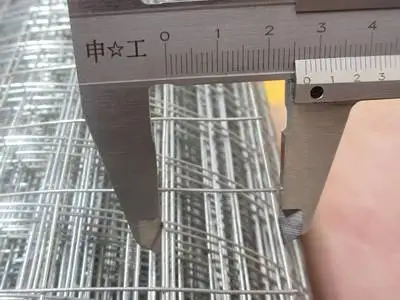 Competitive Price for the Gauge Chart of Woven Wire Yard Fence Panels Sizes Chart for Concrete in Hs Code