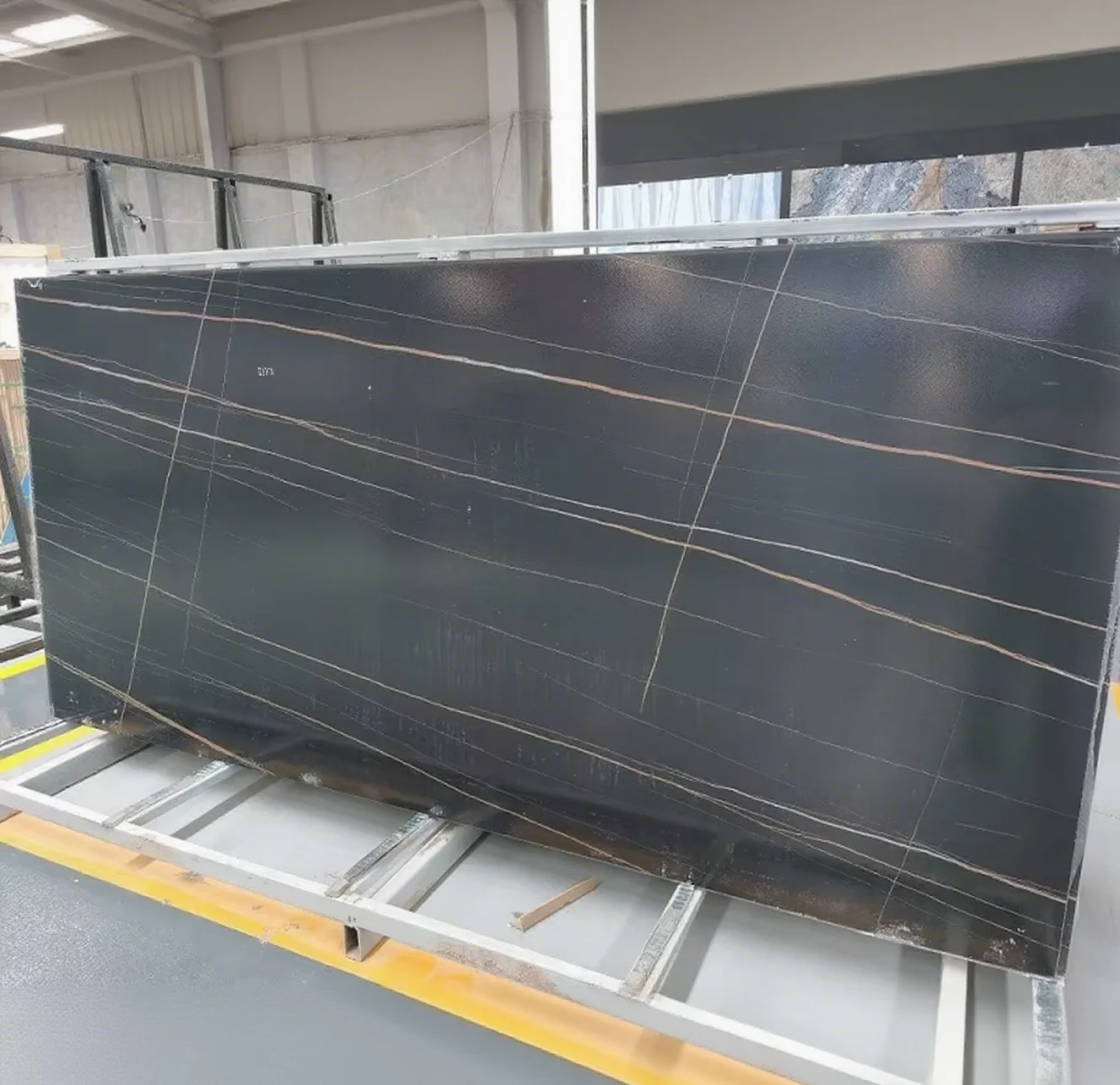 Lauren Black Gold Sintered Stone Artificial Stone Slabs with Black Gold Cladding Sintered Stone