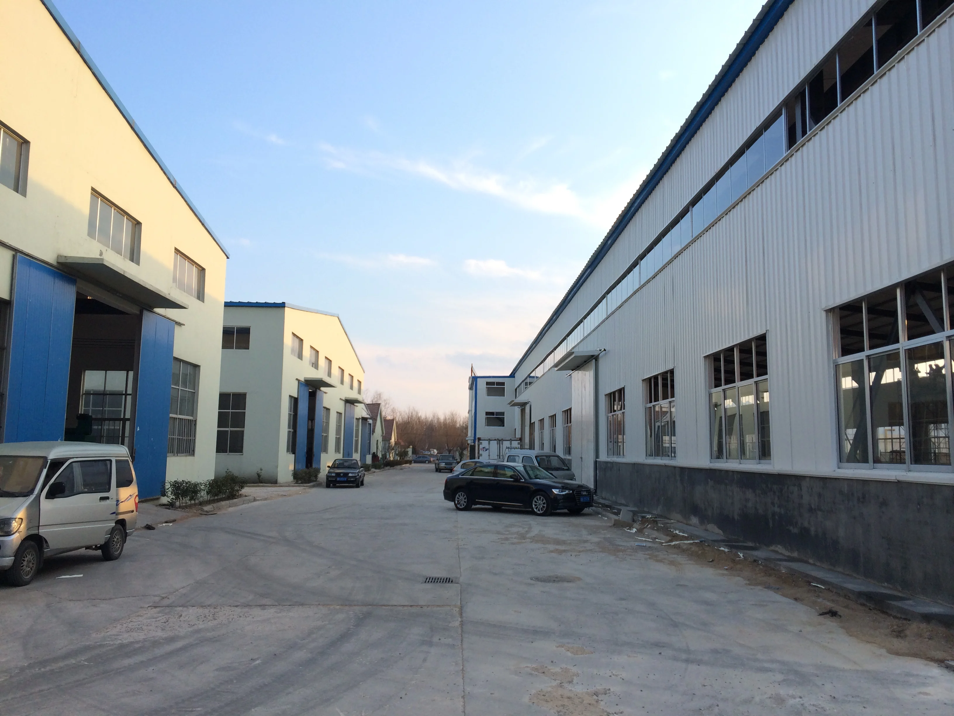 Qingdao Dongnuo Rubber Machinery Co., Ltd.