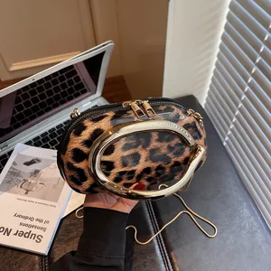 High-value Box Bag Retro European and American Cross-border Style Chain Crossbody Bag for Evening Dresses Daily Commuting Bag