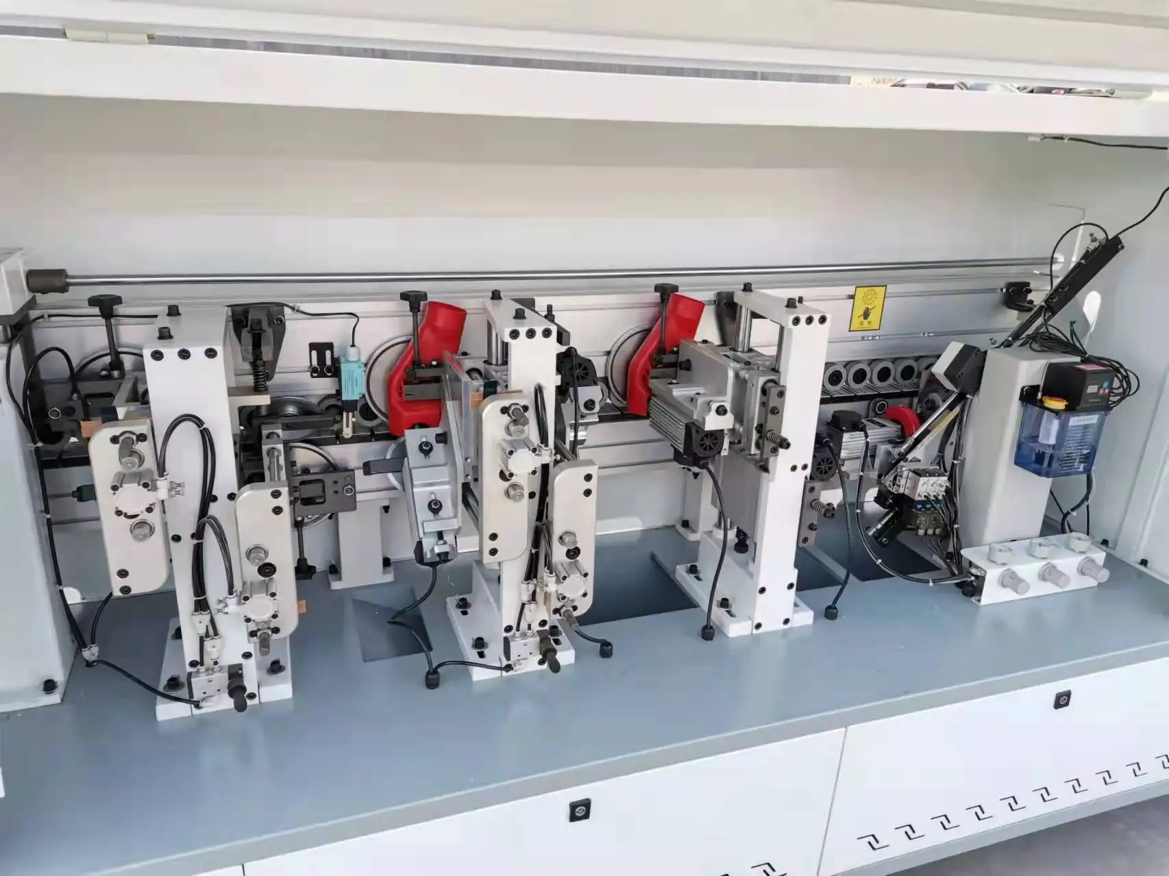 EDGE BANDING MACHIEN  5.jpg