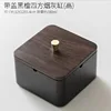 Caja alta de ébano de 6,5 cm con tapa.