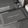 Gris oscuro