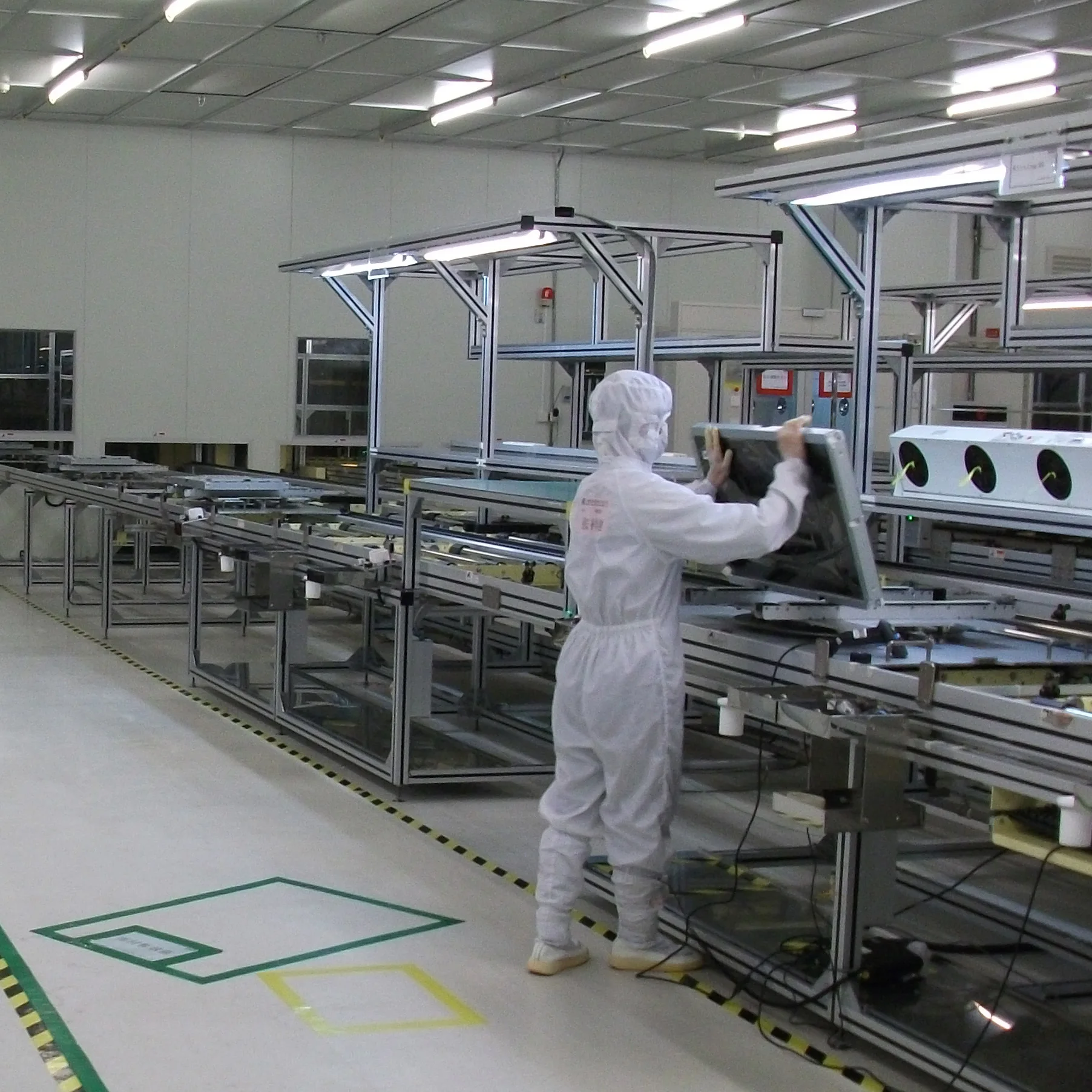 Manufacturer Directly Supply Automatic LED LCD TV Assembly Line for Production Television