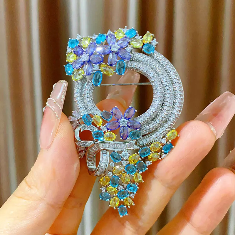 TIANSHE Jewelry Heavy Industry Copper Zircon Wreath Brooch Elegant