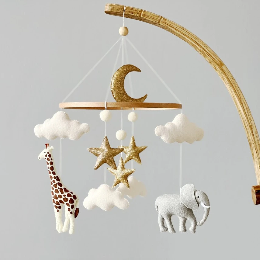 Jungle theme best sale baby mobile