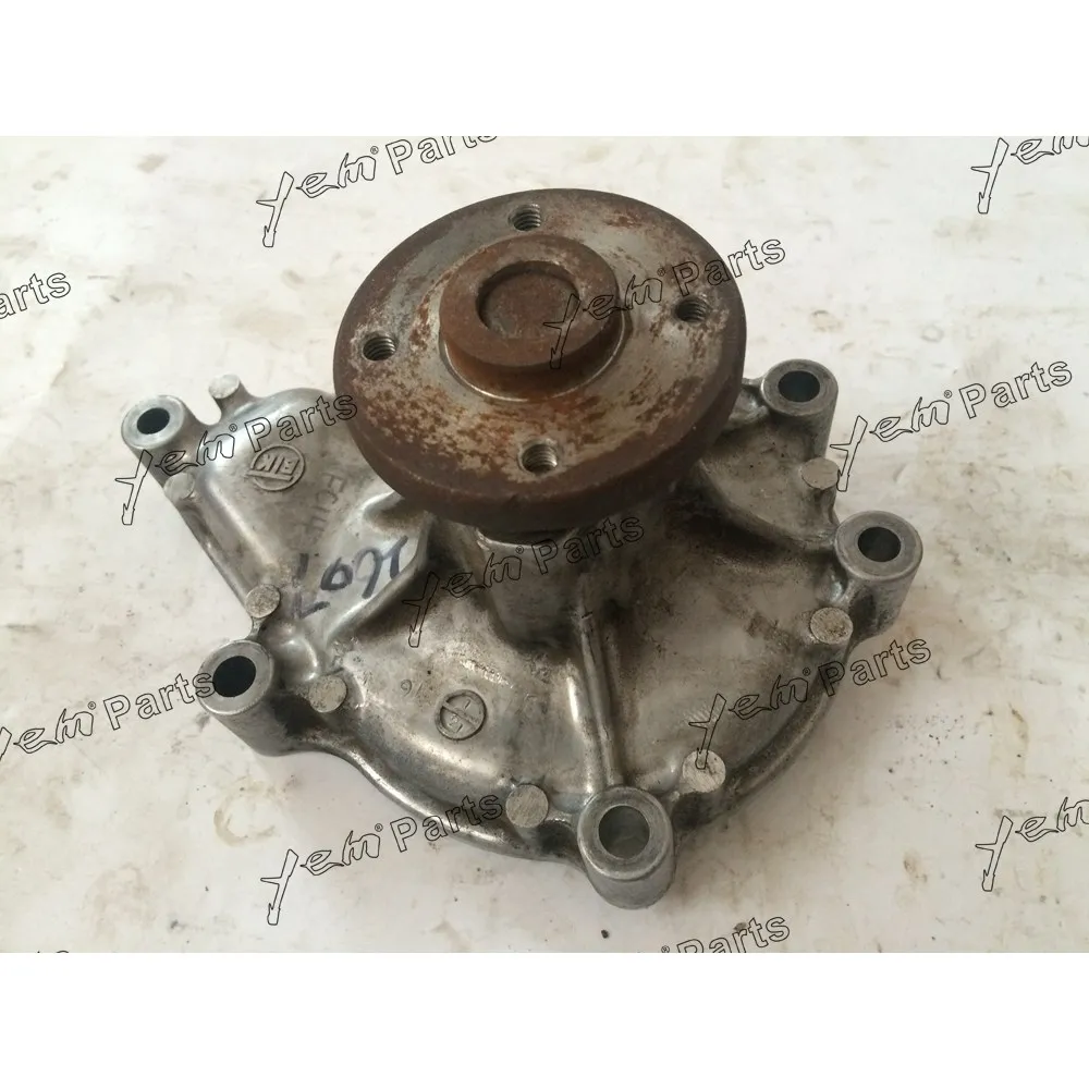 Engine Parts C2.6 Water Pump for Caterpillar