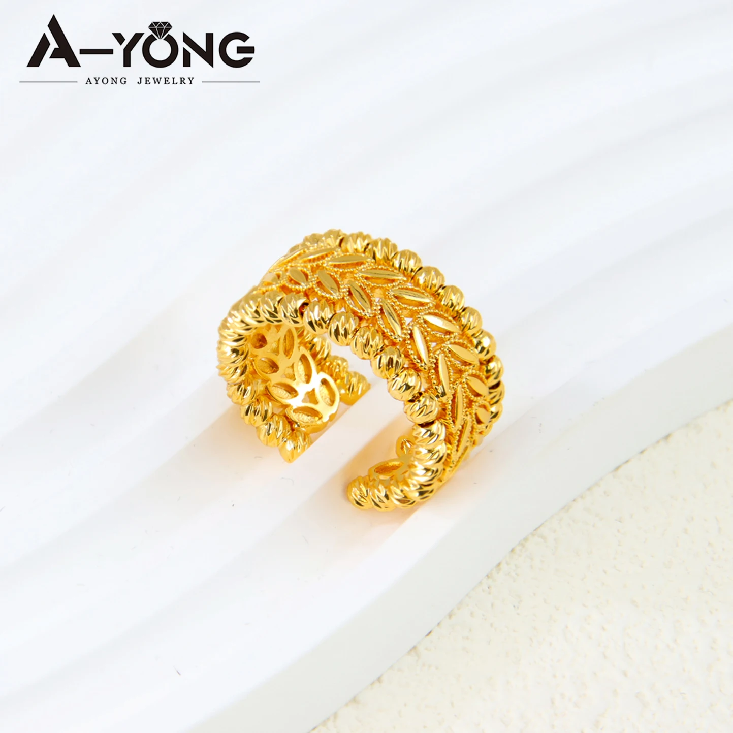 Bracciale a cuore in oro 18 ct - Gioiellieri e prestatori di pegno JV Bracciale a cuore in oro 18 ct - Gioiellieri e prestatori di pegno JV
