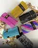 Soporte para labiales con brillo
